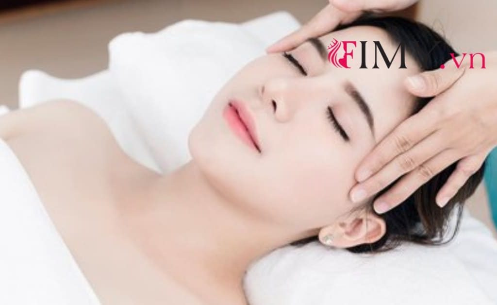 Trải Nghiệm Các Bước Chăm Sóc Da Cơ Bản Tại Spa Chất Lượng